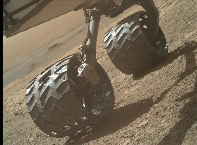 Sol 1887: Mars Hand Lens Imager (MAHLI)