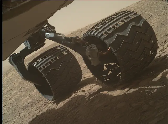 Sol 1887: Mars Hand Lens Imager (MAHLI)