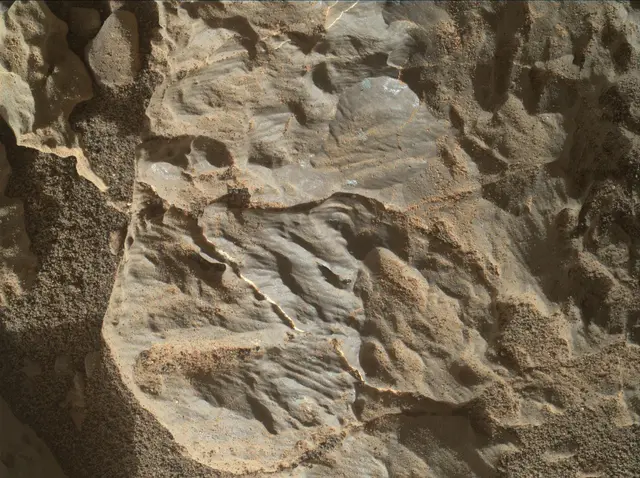 Sol 1889: Mars Hand Lens Imager (MAHLI)