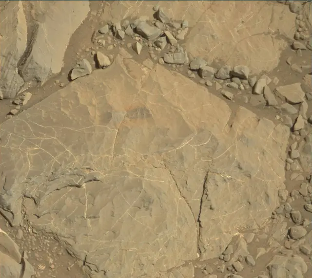 Sol 1892: Mast Camera (Mastcam)