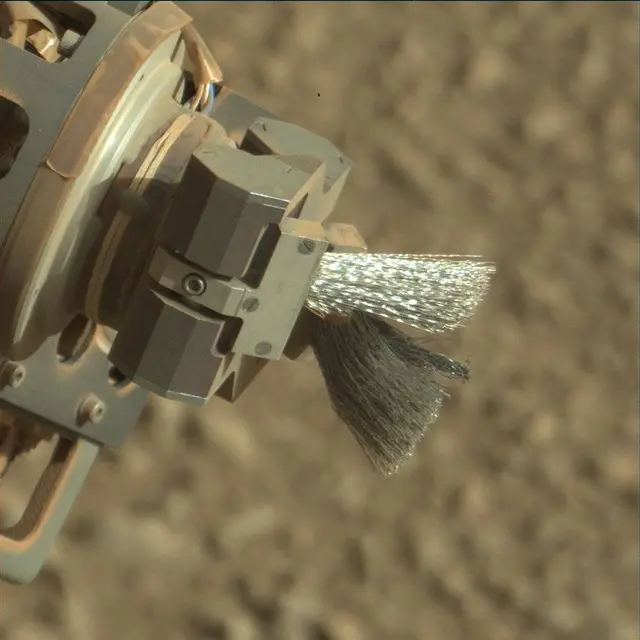 Sol 1892: Mast Camera (Mastcam)