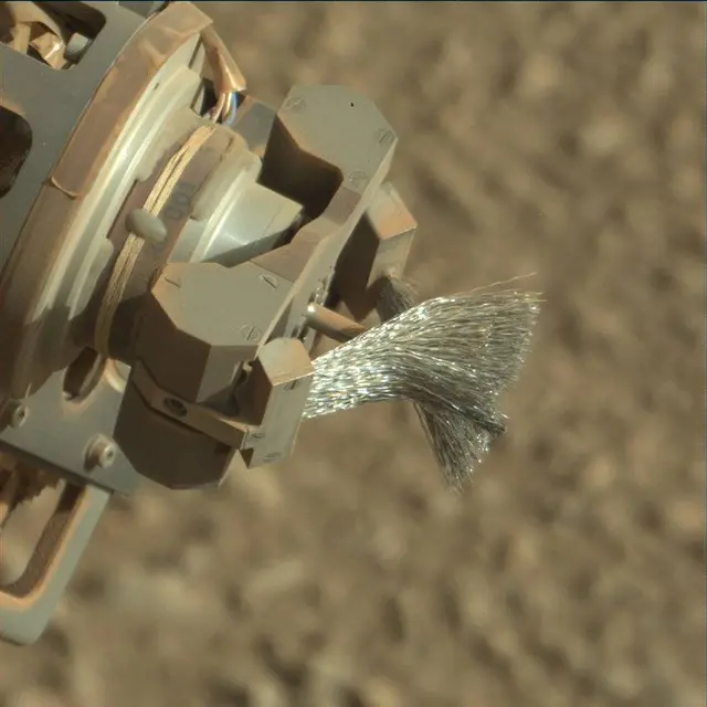 Sol 1892: Mast Camera (Mastcam)