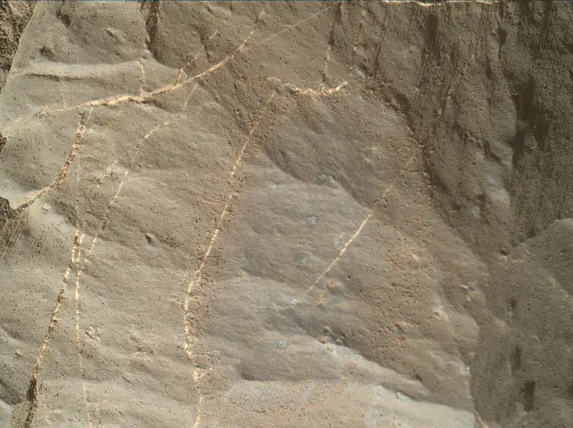 Sol 1892: Mars Hand Lens Imager (MAHLI)