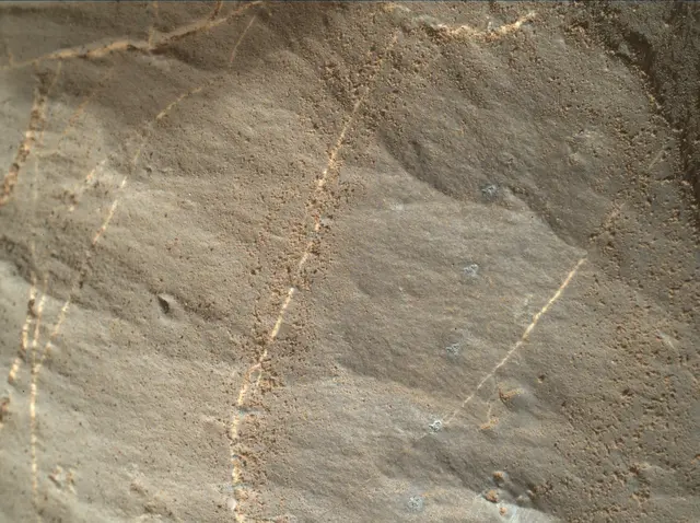 Sol 1892: Mars Hand Lens Imager (MAHLI)