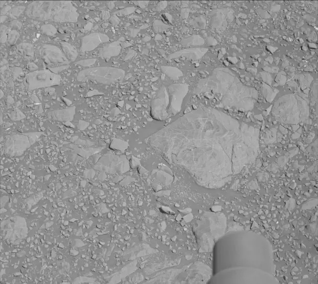 Sol 1893: Mast Camera (Mastcam)
