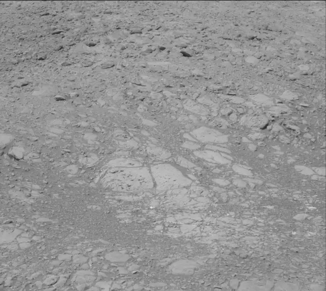 Sol 1893: Mast Camera (Mastcam)