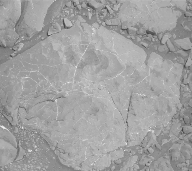 Sol 1893: Mast Camera (Mastcam)