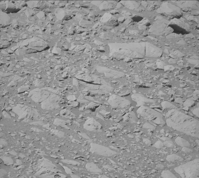 Sol 1893: Mast Camera (Mastcam)