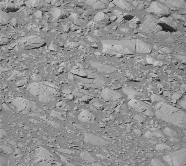 Sol 1893: Mast Camera (Mastcam)