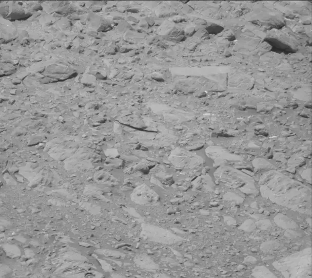 Sol 1893: Mast Camera (Mastcam)