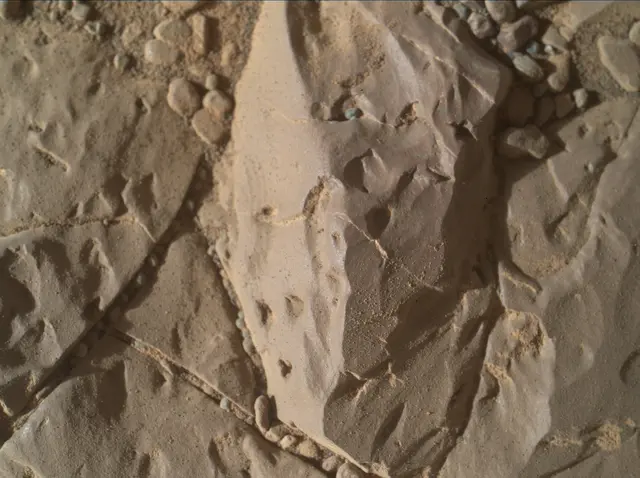 Sol 1895: Mars Hand Lens Imager (MAHLI)