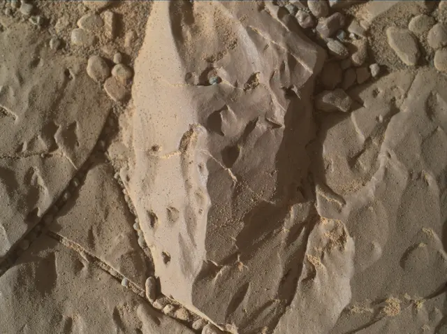 Sol 1895: Mars Hand Lens Imager (MAHLI)