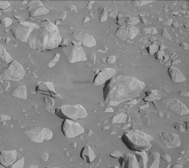 Sol 1898: Mast Camera (Mastcam)