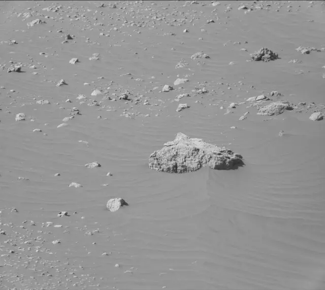 Sol 1898: Mast Camera (Mastcam)
