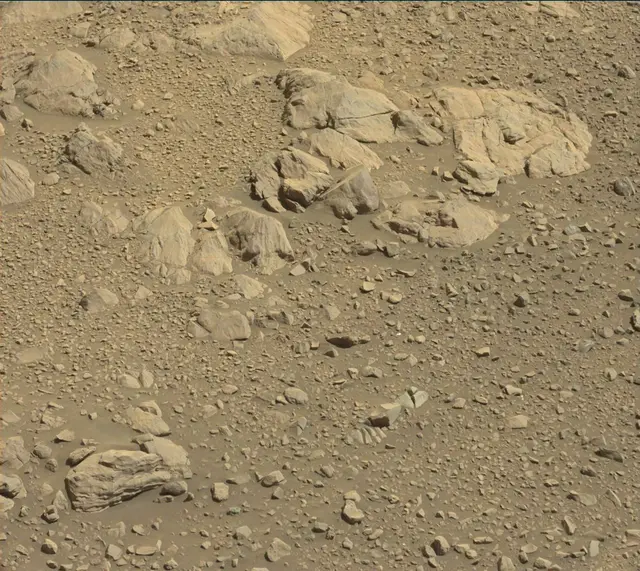 Sol 1899: Mast Camera (Mastcam)