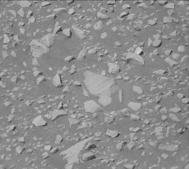 Sol 1899: Mast Camera (Mastcam)
