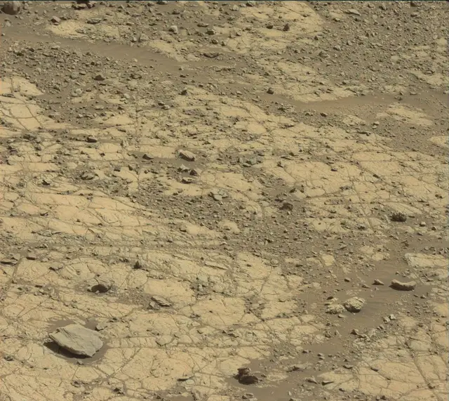 Sol 1901: Mast Camera (Mastcam)