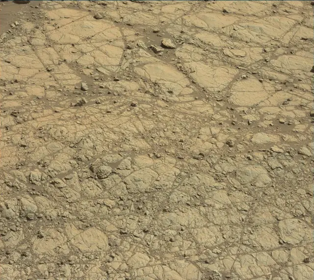 Sol 1901: Mast Camera (Mastcam)