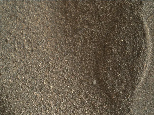 Sol 1902: Mars Hand Lens Imager (MAHLI)