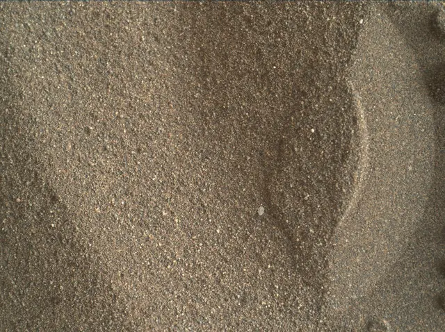 Sol 1902: Mars Hand Lens Imager (MAHLI)