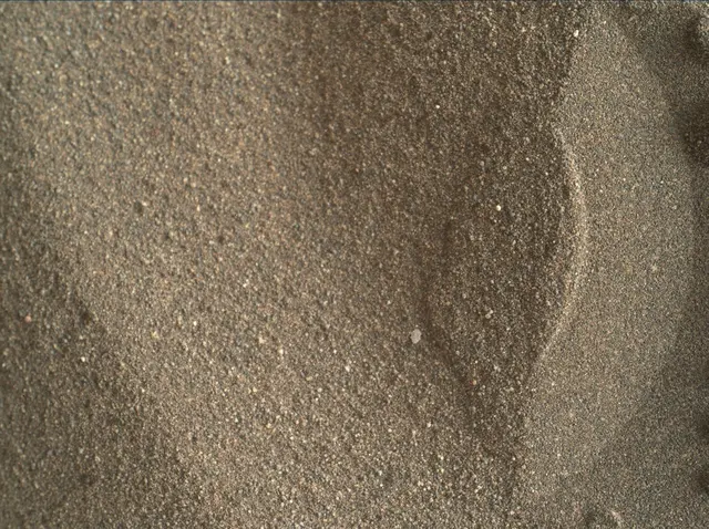 Sol 1902: Mars Hand Lens Imager (MAHLI)