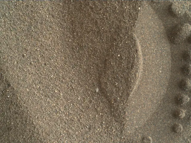 Sol 1902: Mars Hand Lens Imager (MAHLI)