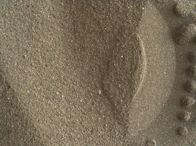Sol 1902: Mars Hand Lens Imager (MAHLI)