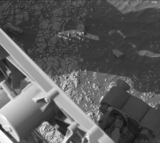 Sol 1903: Mast Camera (Mastcam)