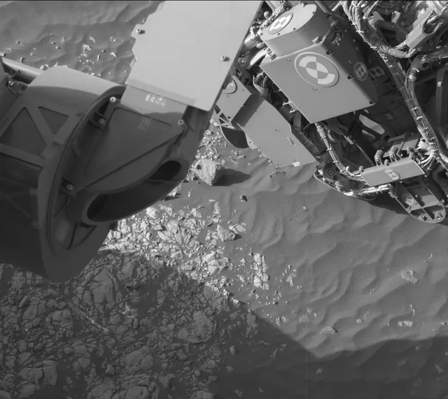 Sol 1903: Mast Camera (Mastcam)