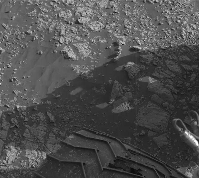 Sol 1903: Mast Camera (Mastcam)
