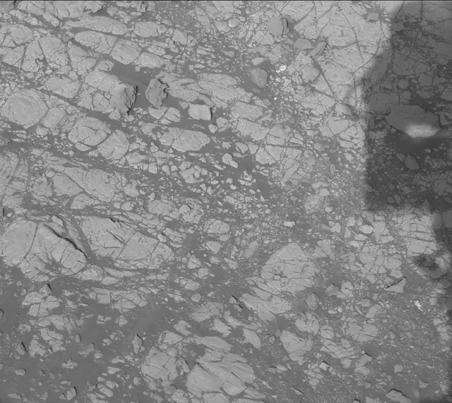 Sol 1903: Mast Camera (Mastcam)