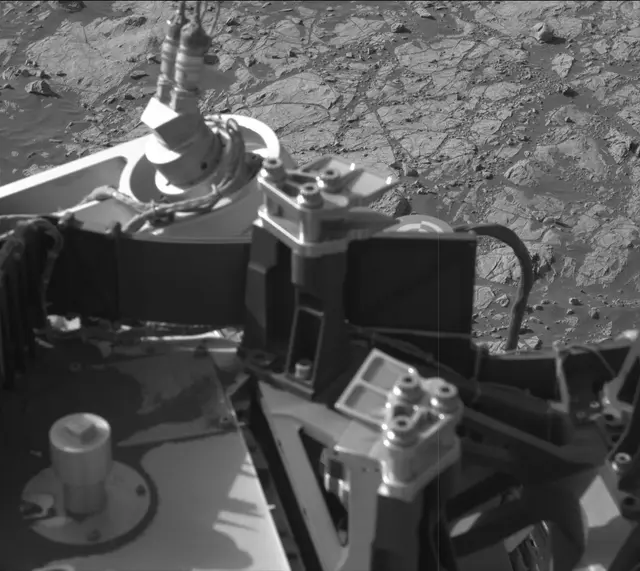 Sol 1903: Mast Camera (Mastcam)