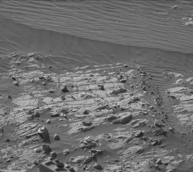 Sol 1903: Mast Camera (Mastcam)