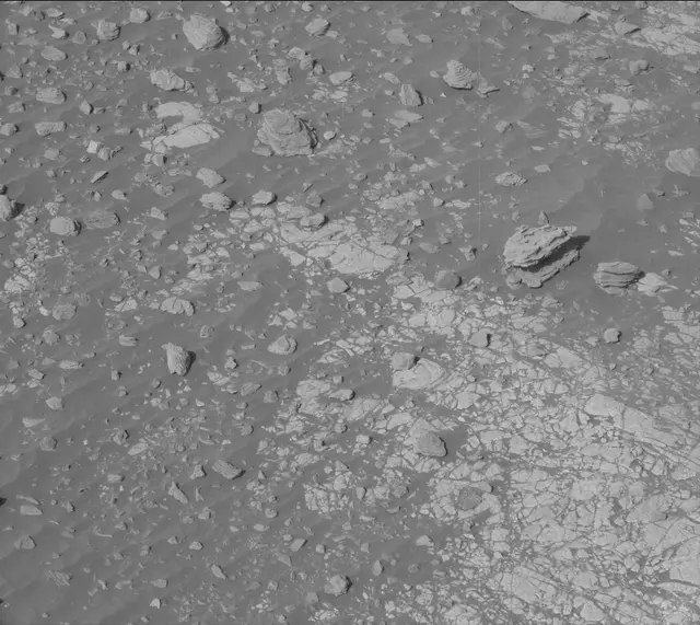 Sol 1903: Mast Camera (Mastcam)