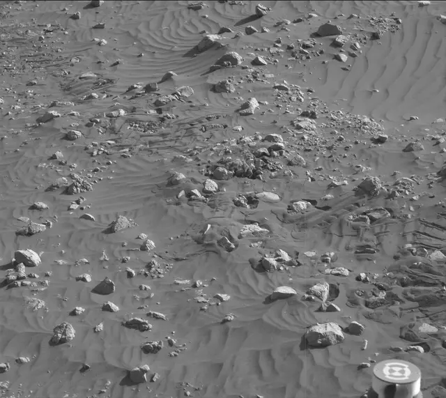 Sol 1903: Mast Camera (Mastcam)