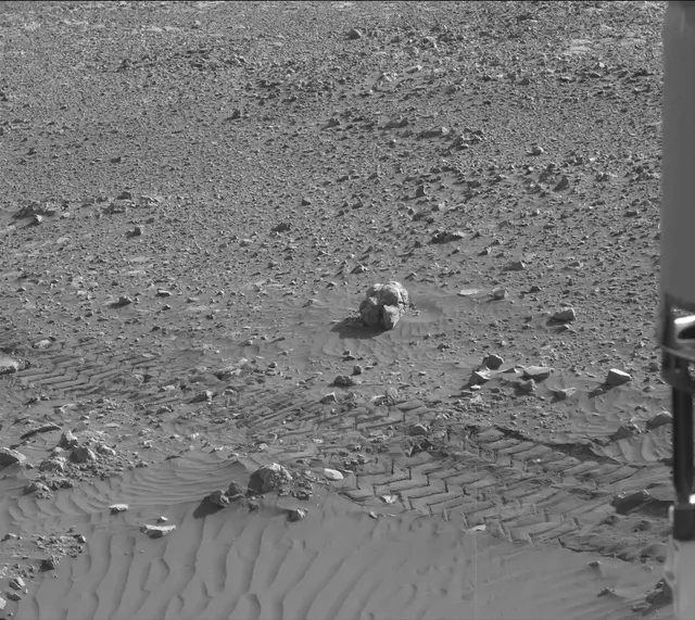 Sol 1903: Mast Camera (Mastcam)