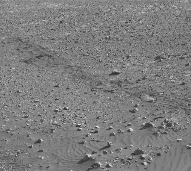 Sol 1903: Mast Camera (Mastcam)