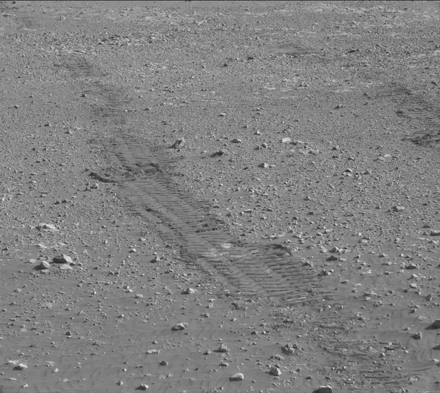 Sol 1903: Mast Camera (Mastcam)