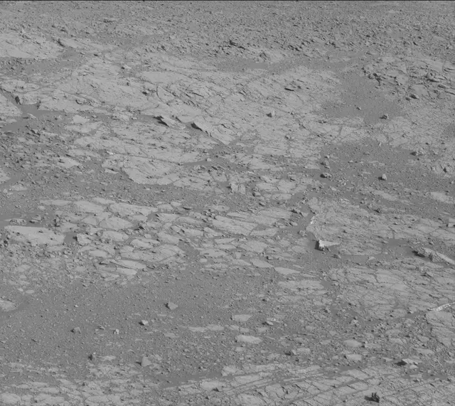 Sol 1903: Mast Camera (Mastcam)