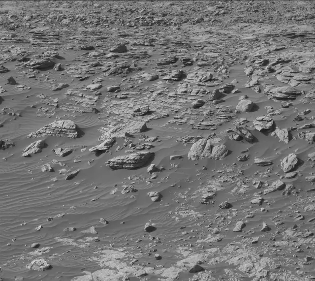 Sol 1903: Mast Camera (Mastcam)