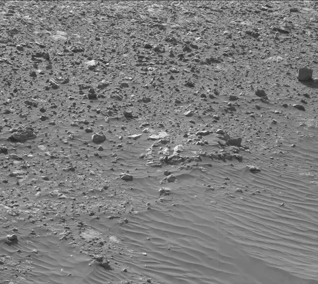 Sol 1903: Mast Camera (Mastcam)