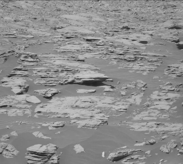 Sol 1903: Mast Camera (Mastcam)