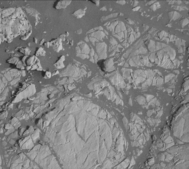 Sol 1903: Mast Camera (Mastcam)