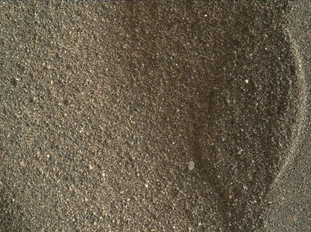 Sol 1903: Mars Hand Lens Imager (MAHLI)
