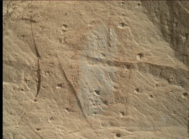 Sol 1904: Mars Hand Lens Imager (MAHLI)