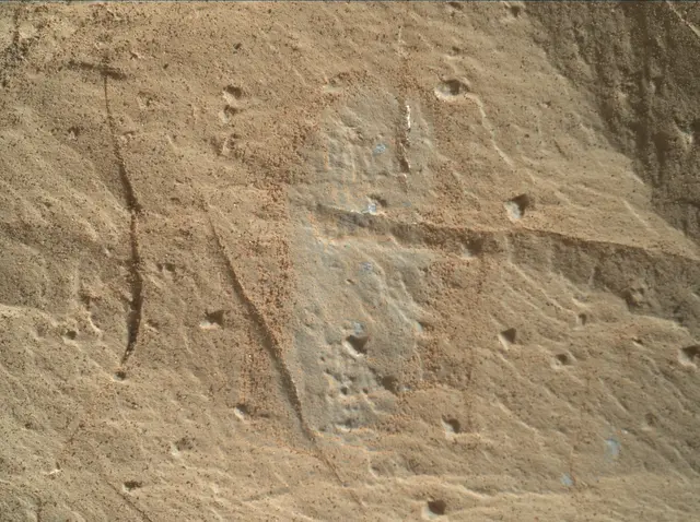 Sol 1904: Mars Hand Lens Imager (MAHLI)