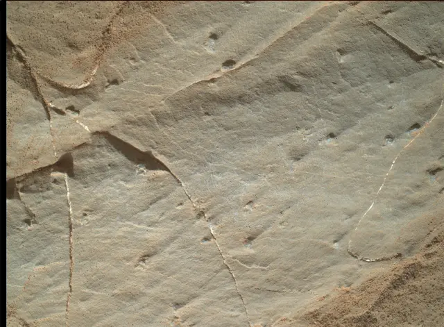 Sol 1904: Mars Hand Lens Imager (MAHLI)