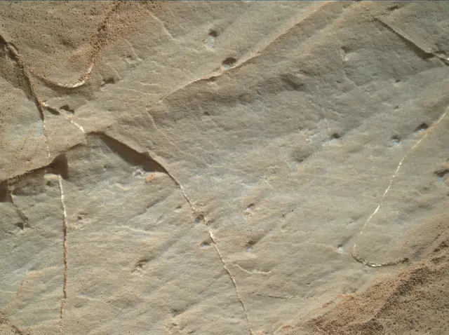 Sol 1904: Mars Hand Lens Imager (MAHLI)