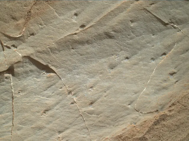 Sol 1904: Mars Hand Lens Imager (MAHLI)