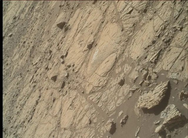 Sol 1904: Mars Hand Lens Imager (MAHLI)